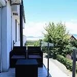 Azure Bay Apartman