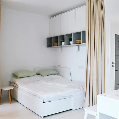 Azure Bay Apartman *